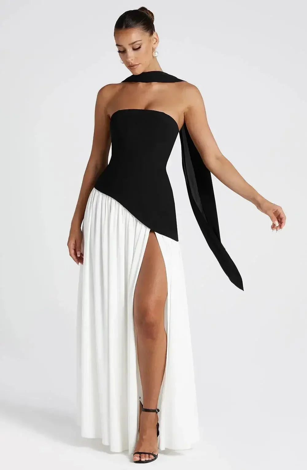 Black and White / L