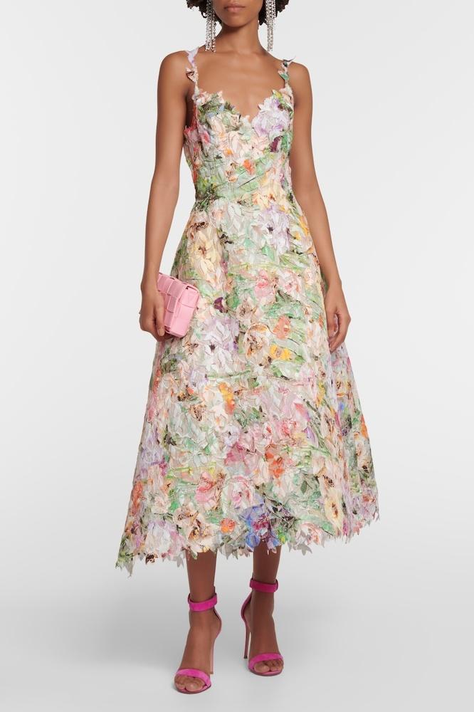 Floral pattern / L